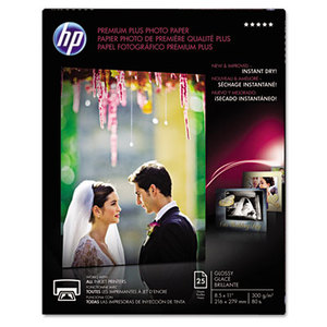 Hewlett-Packard CR670A Premium Plus Photo Paper, 80 lbs., Glossy, 8-1/2 x 11, 25 Sheets/Pack by HEWLETT PACKARD COMPANY