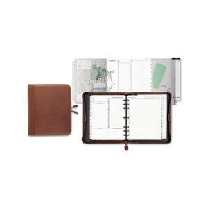 DAYTIMER'S INC. D81844E Aviator Distressed Leather Starter Set, 8 1/2 x 11, Dark Tan by DAYTIMER'S INC.